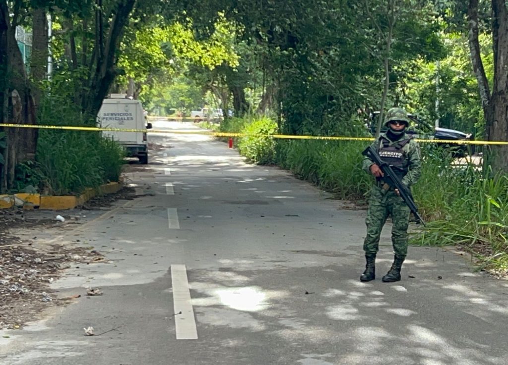 Hallan cadáver embolsado cerca de playa Xcalacoco en Playa del Carmen