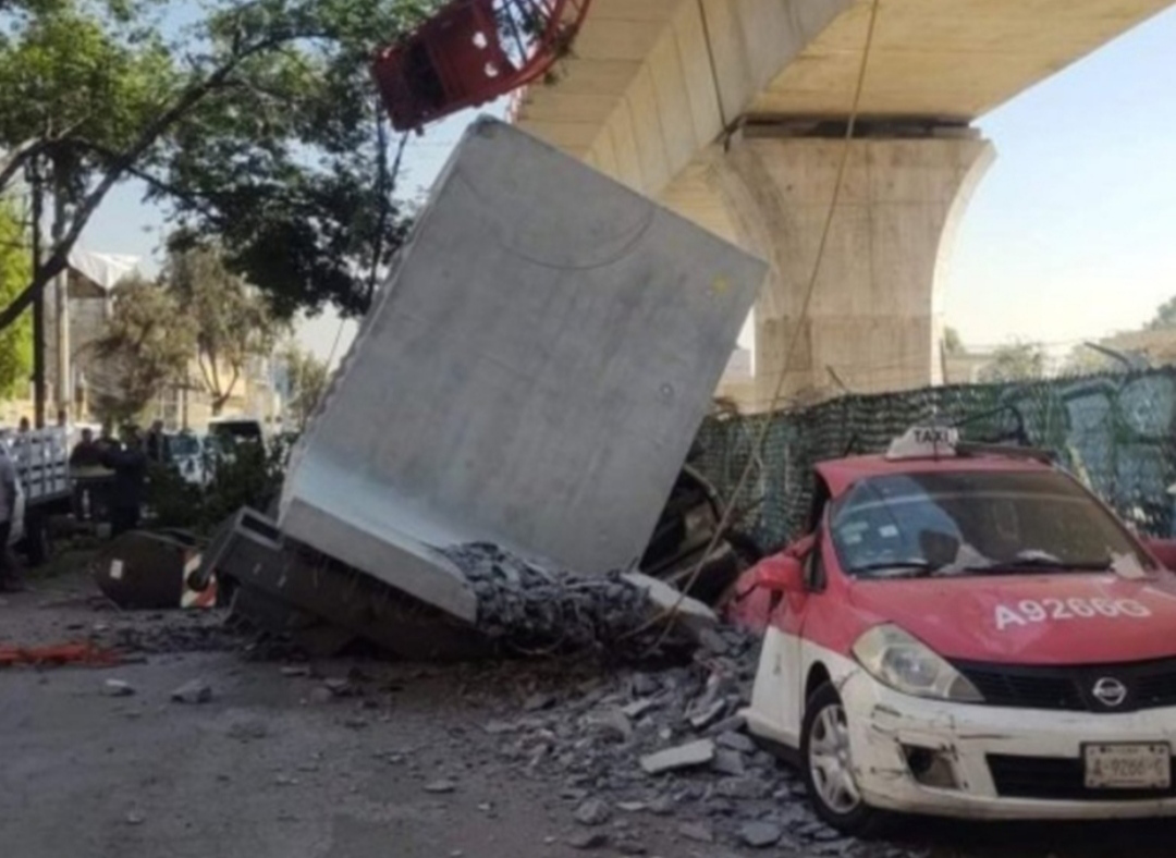 VIDEO: Cae parte de la estructura del Tren Interurbano México-Toluca