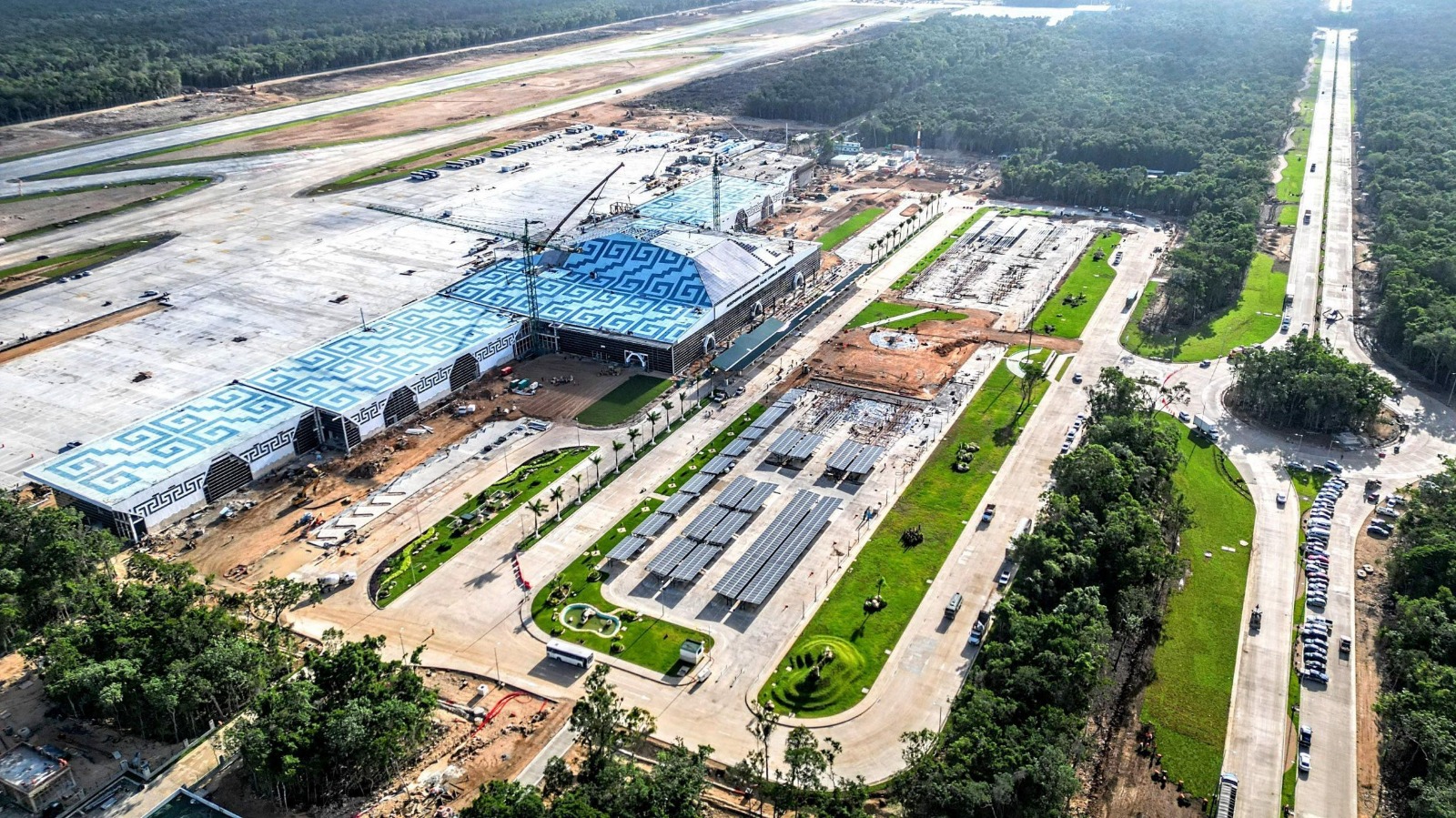 Mejorar acceso y transporte al Aeropuerto de Tulum garantizaría retorno de turistas; piden empresarios