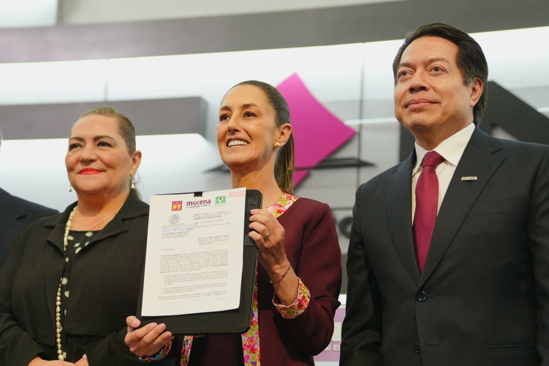 Claudia Sheinbaum se registra como candidata del oficialismo a la Presidencia de México