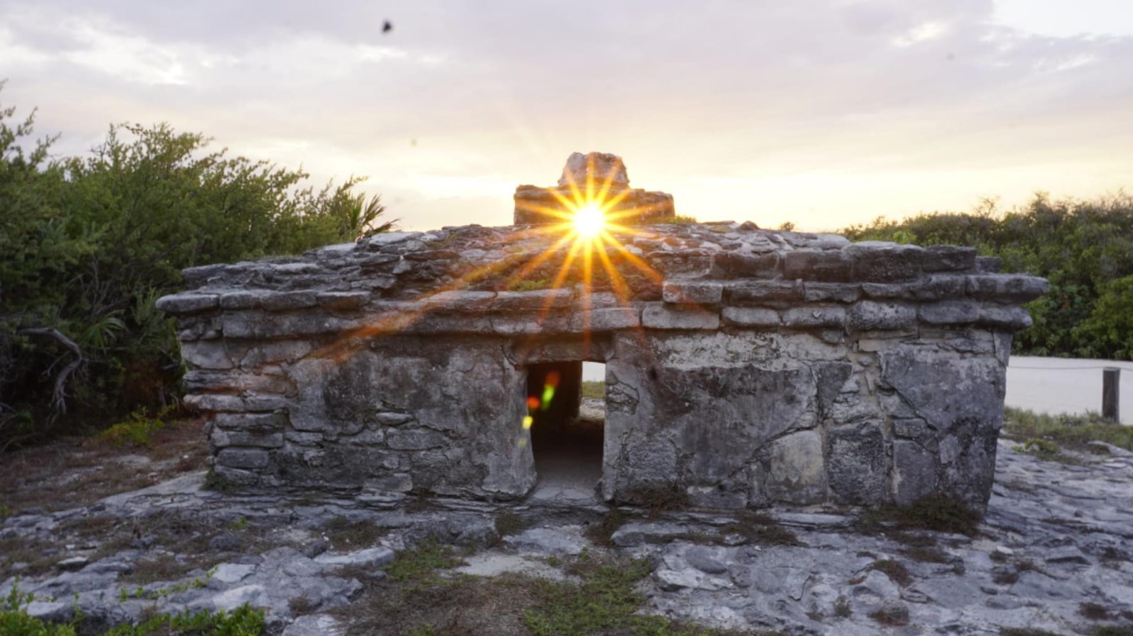 La Fundación de Parques y Museos invita a la comunidad a atestiguar la alineación del sol con el vestigio arqueológico de “El Caracol”