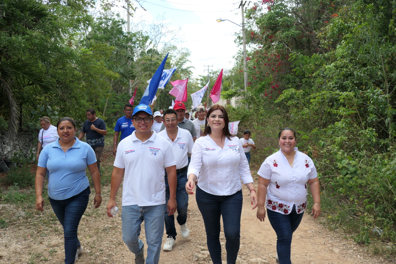 Fernanda Alvear genera apoyo en comunidades desfavorecidas de Leona Vicario, Puerto Morelos