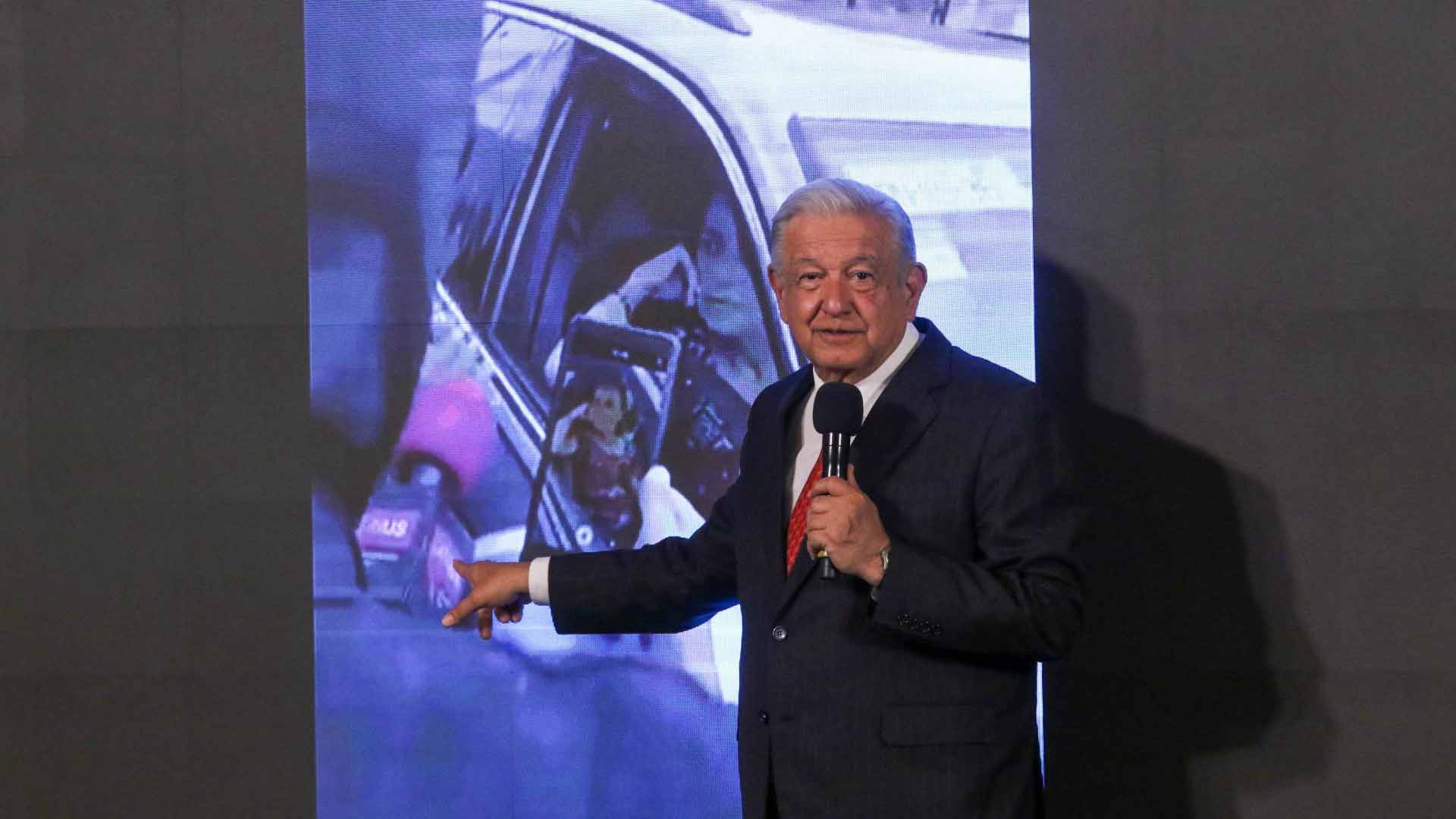 AMLO ve montaje en retén de encapuchados que paró a Sheinbaum