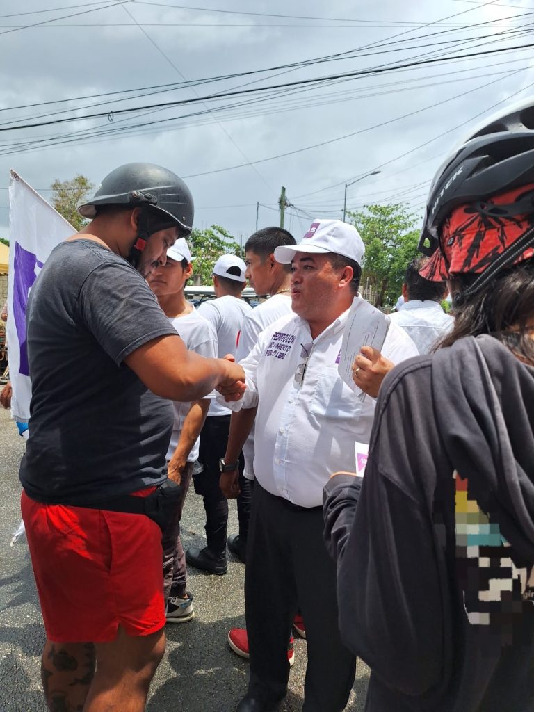 Agua purificada gratis para colonias populares: Pedrito Lovi