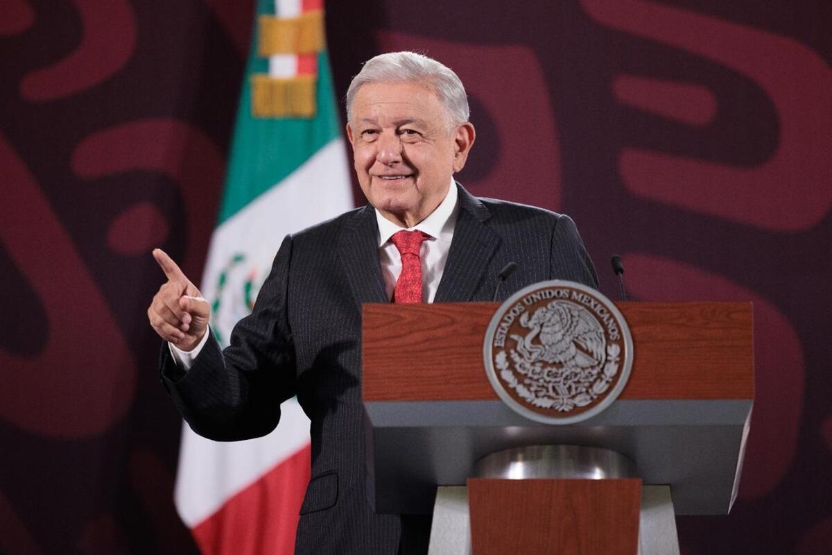 AMLO rechaza injerencia en gabinete de Sheinbaum: "no estoy metiéndome en nada"