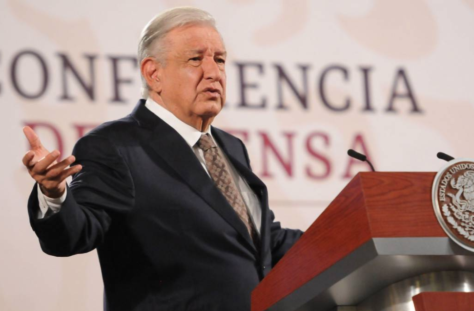 AMLO ve especulación en freno a planta de Tesla