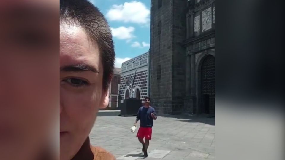 "Debería demandar a la peluquera": joven graba acoso en su contra y se burlan de ella en redes