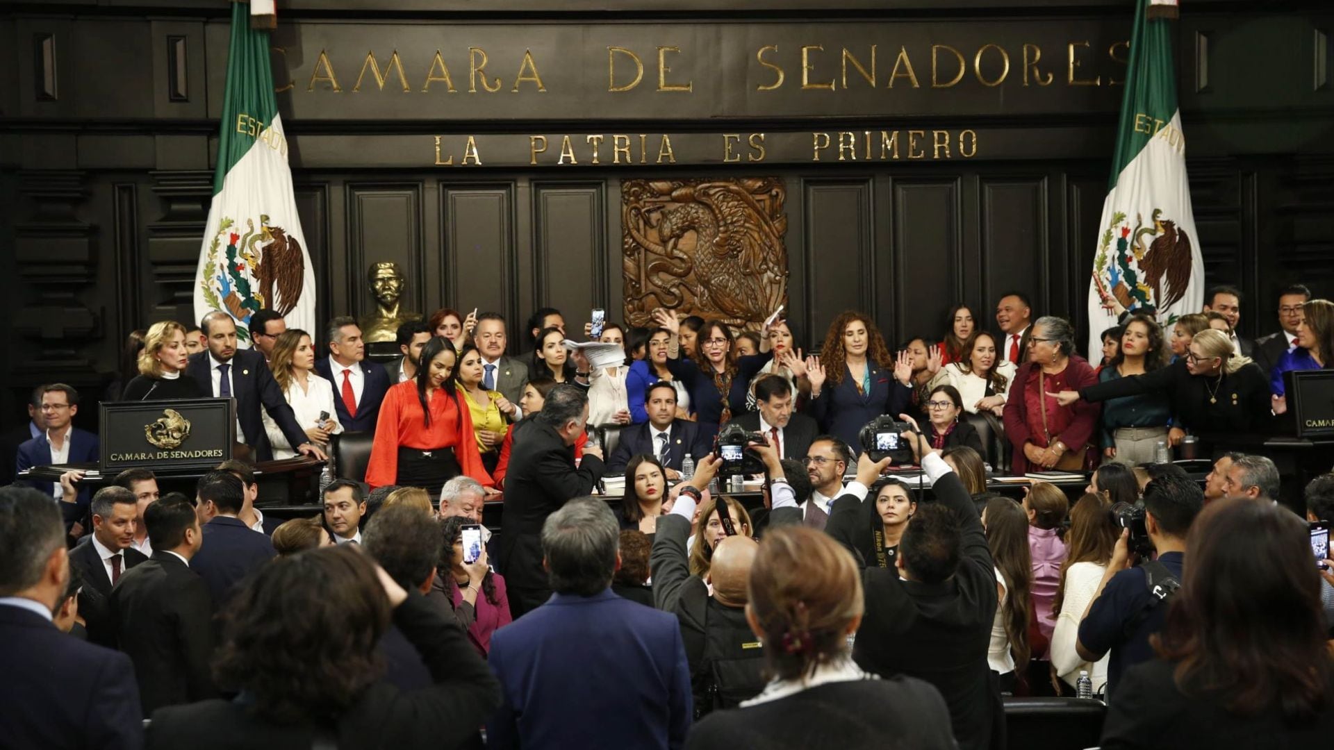 Senadores aprueban en lo general y particular la reforma al Poder Judicial