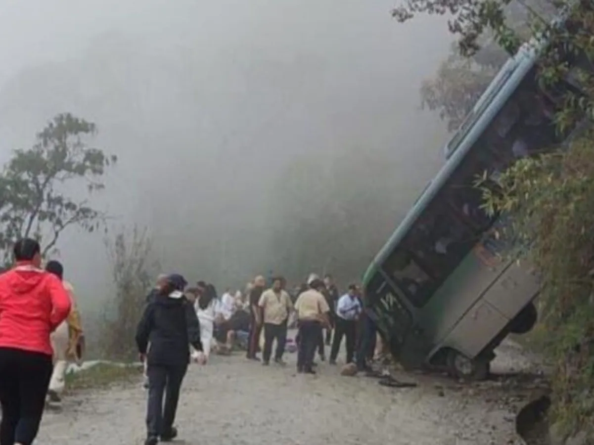 Accidente de autobús en Machu Picchu deja 20 turistas heridos, incluidos mexicanos