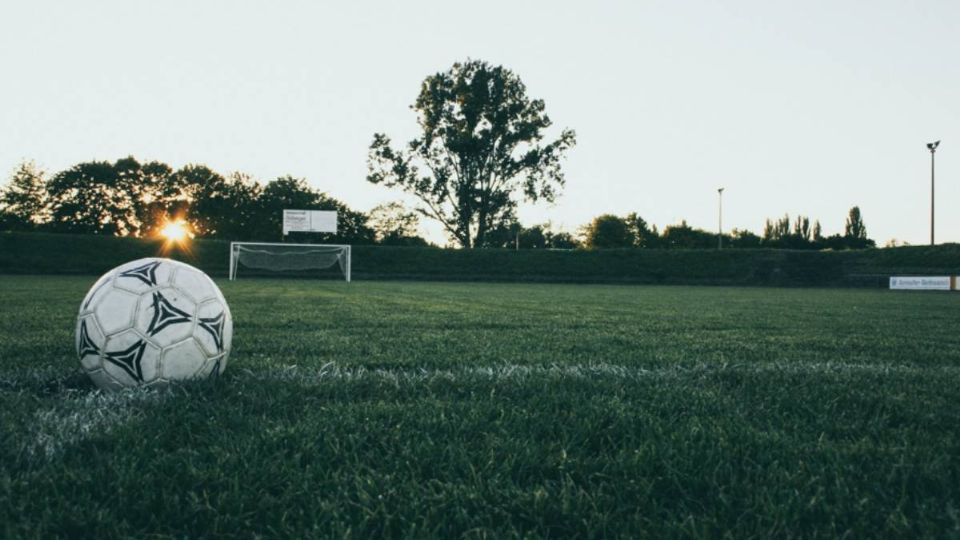 Muere alumno de secundaria tras recibir brutal golpiza de sus compañeros al terminar un partido de futbol