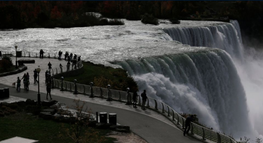 Una madre y sus dos hijos mueren tras saltar a las cataratas del Niágara