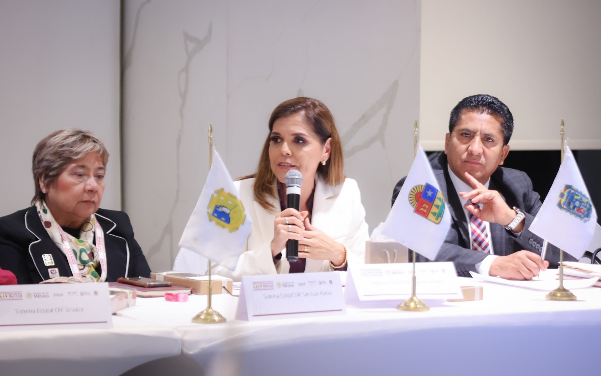 Participa Verónica Lezama en el XXIV Encuentro Nacional de Alimentación y Desarrollo Comunitario en Tijuana, Baja California