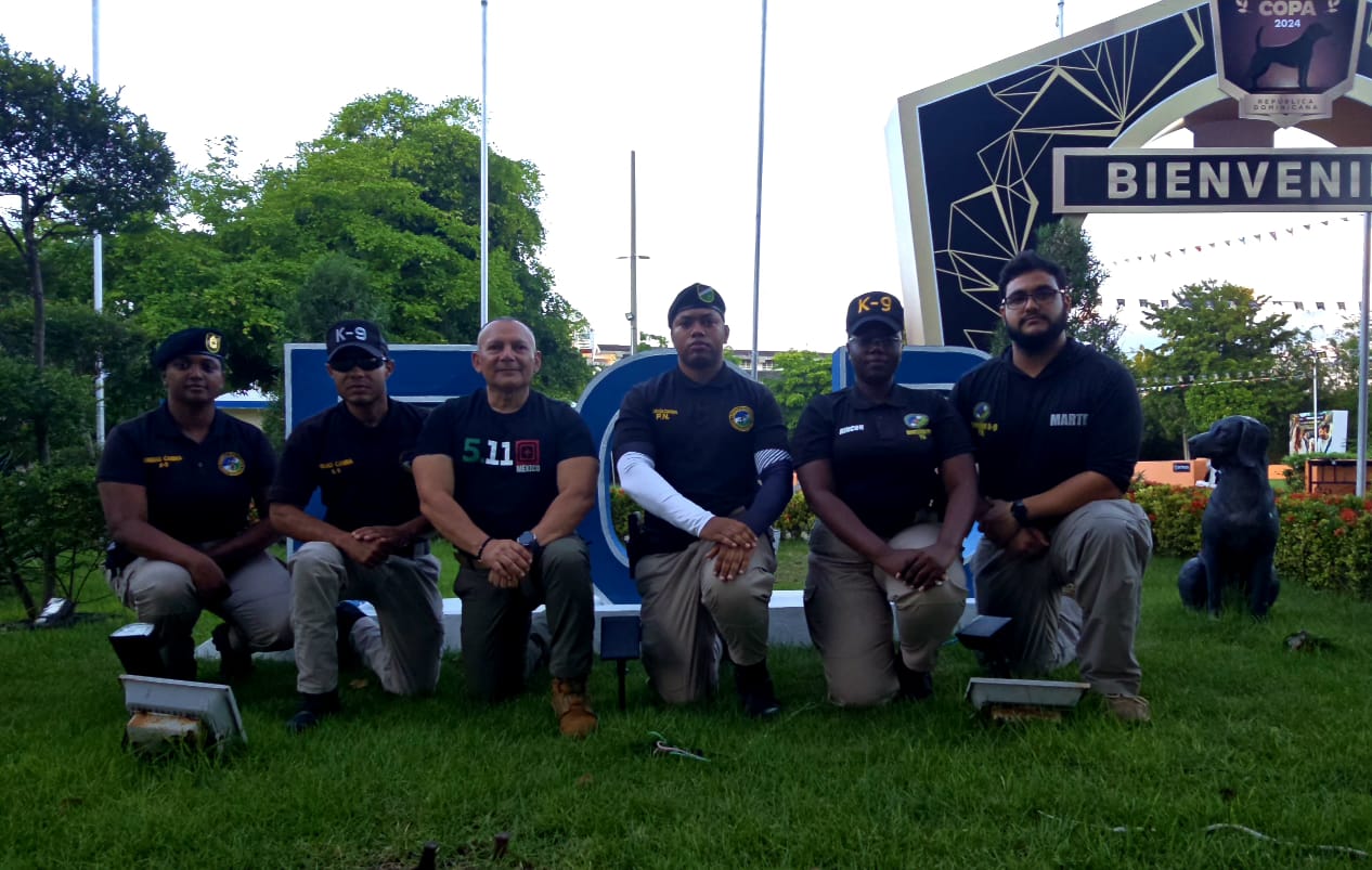 Entrega reconocimiento la Policía Nacional de República Dominicana a la Unidad Canina de Solidaridad