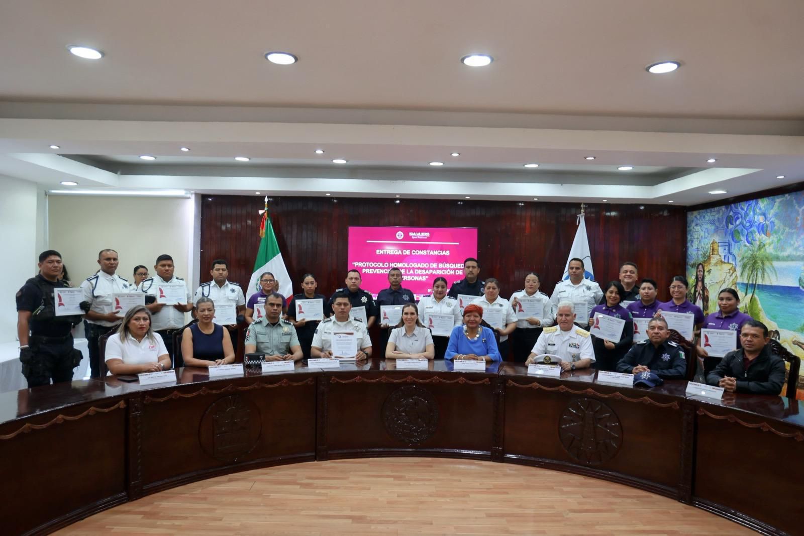 Policías de Isla Mujeres se preparan para la búsqueda y prevención de desaparición de personas