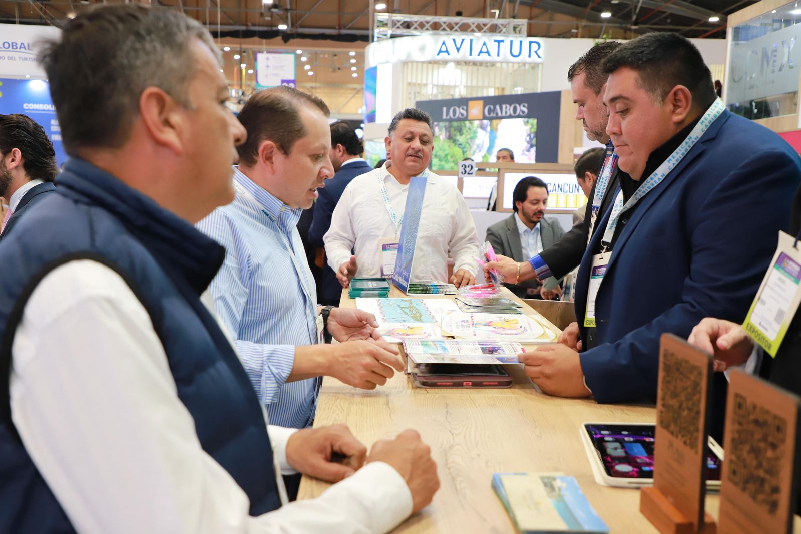 Isla Mujeres brilla en la Vitrina Turística de ANATO 2025
