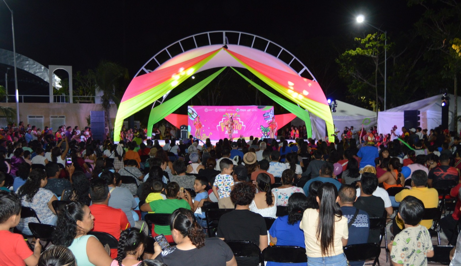 Llega la diversión del “Carnaval del Pueblo” a Puerto Aventuras