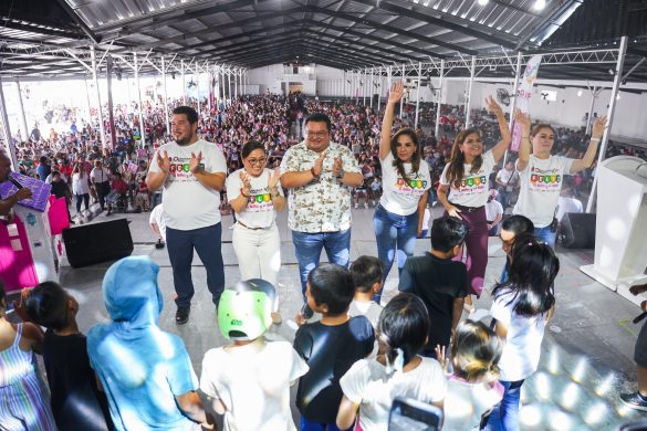 Mara Lezama y Chacón Méndez celebran a la niñez cozumeleña