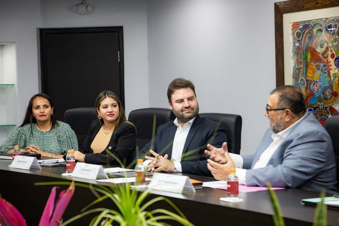 Playa del Carmen propone hermanamiento con Tijuana