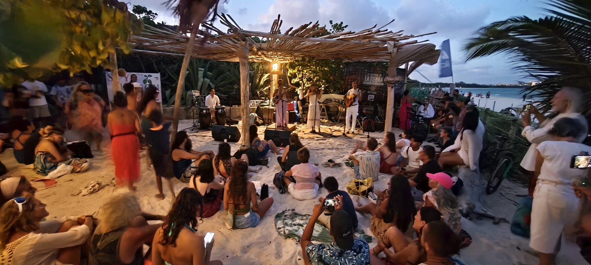 Festival de la Tierra Playa del Carmen