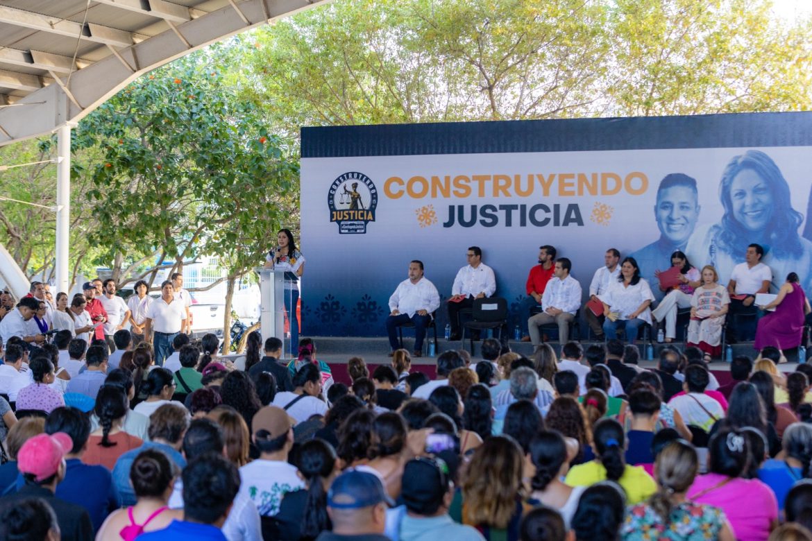 foro “Construyendo Justicia” en Playa del Carmen