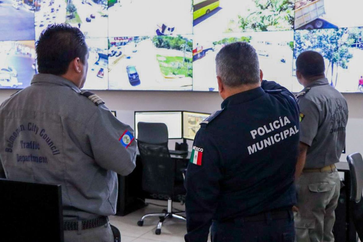 Playa del Carmen comparte experiencia policial con Belice