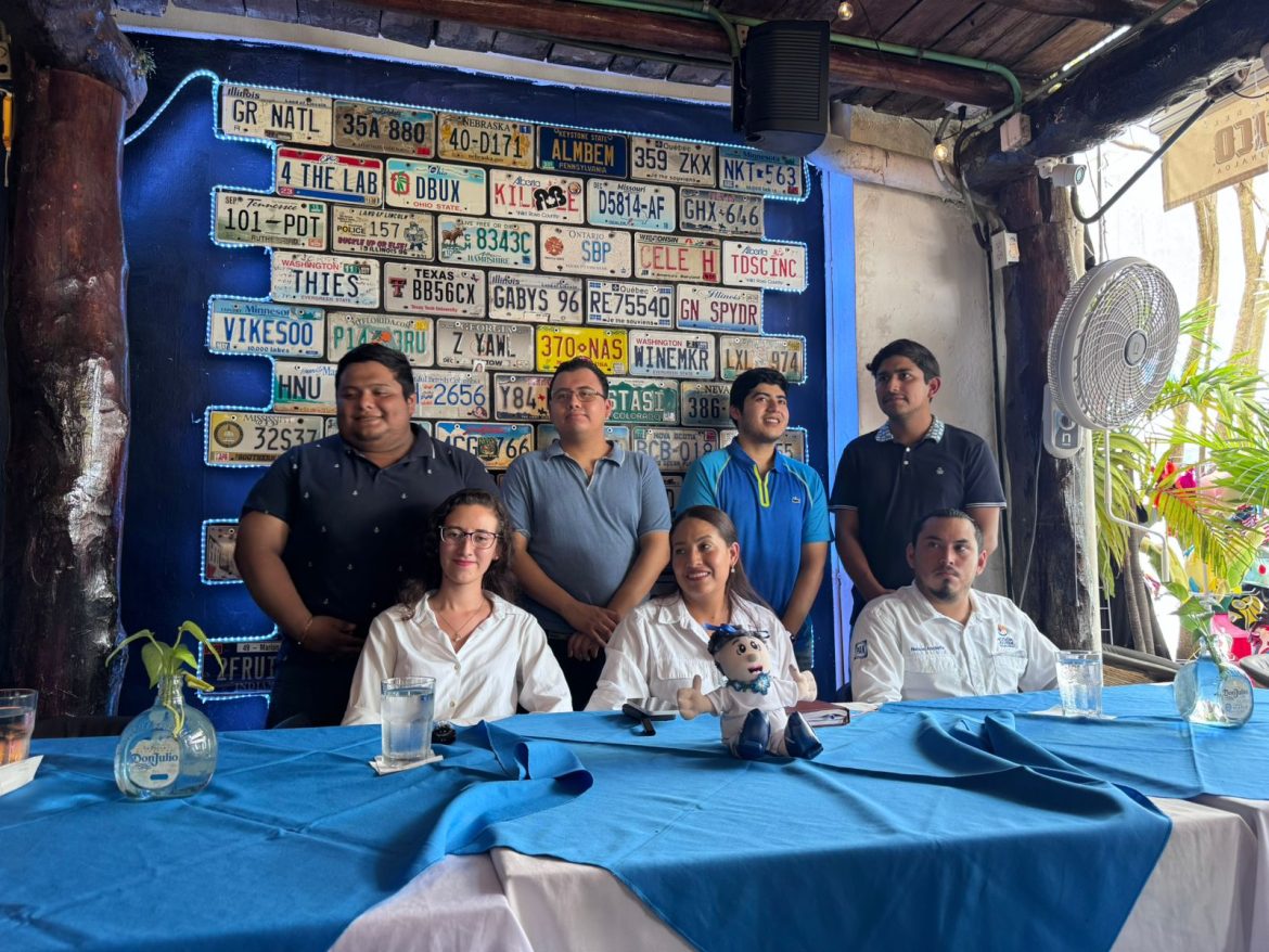 Visita Malinali Estefanía Pérez Martínez a Playa del Carmen