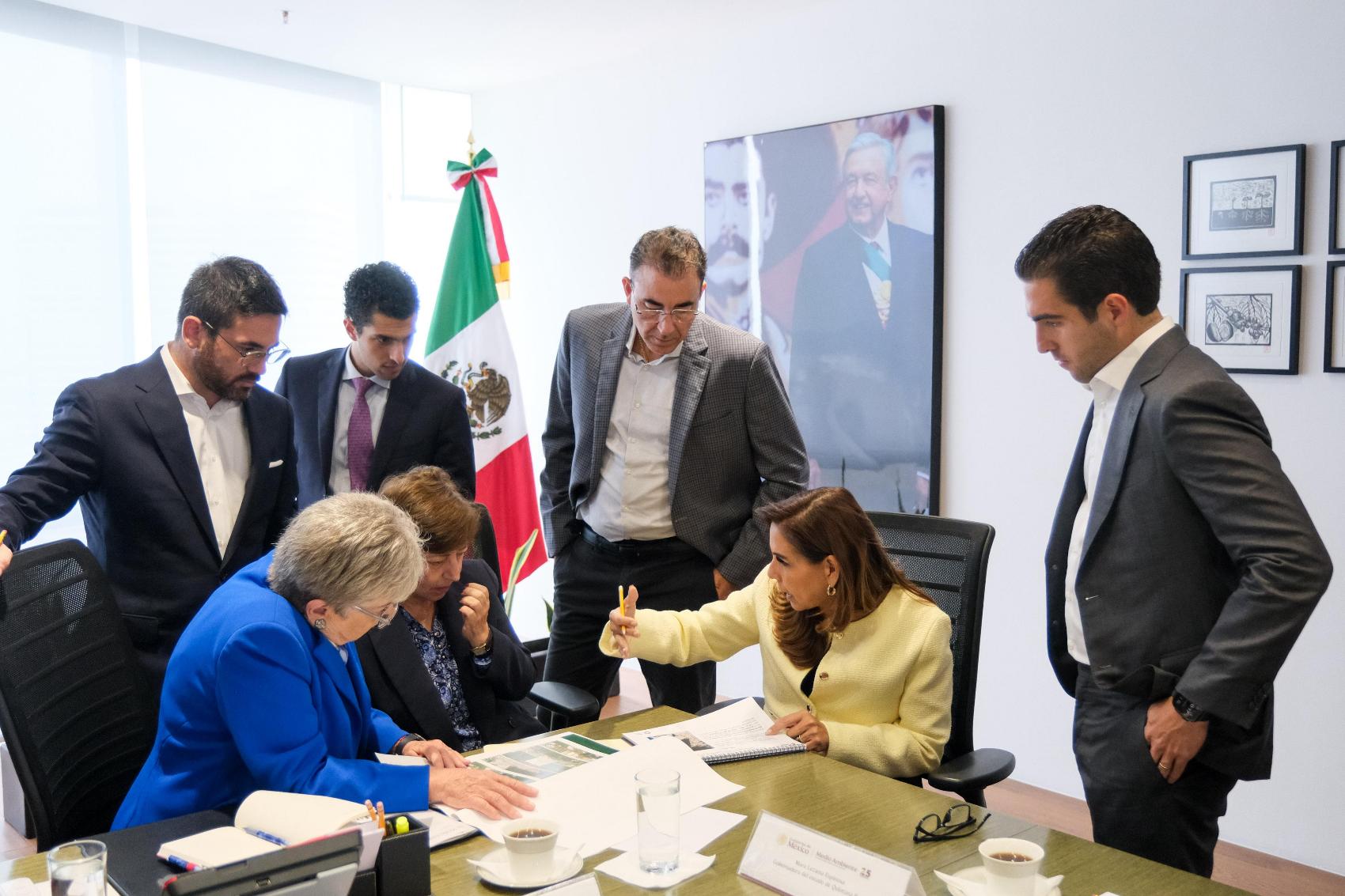 Mara Lezama y Alicia Bárcena revisan proyectos