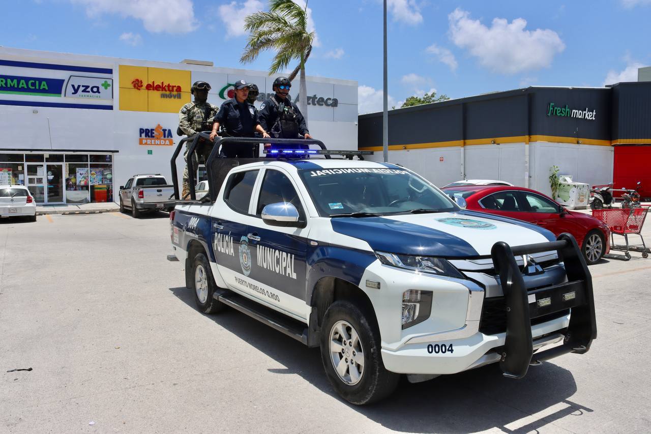 Seguridad de patrullas en Puerto Morelos