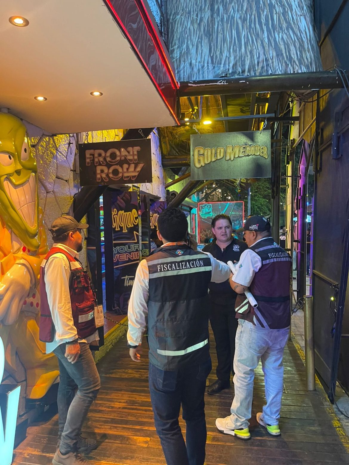 Clausuran Coco Bongo por irregularidades