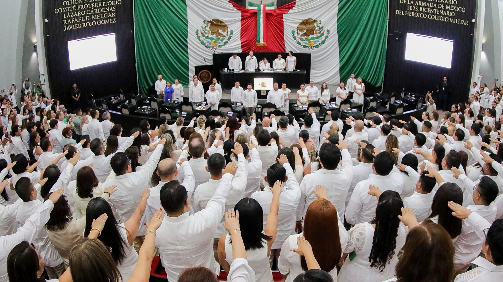 Congreso toma protesta por primera vez a quienes asumen el Poder Judicial