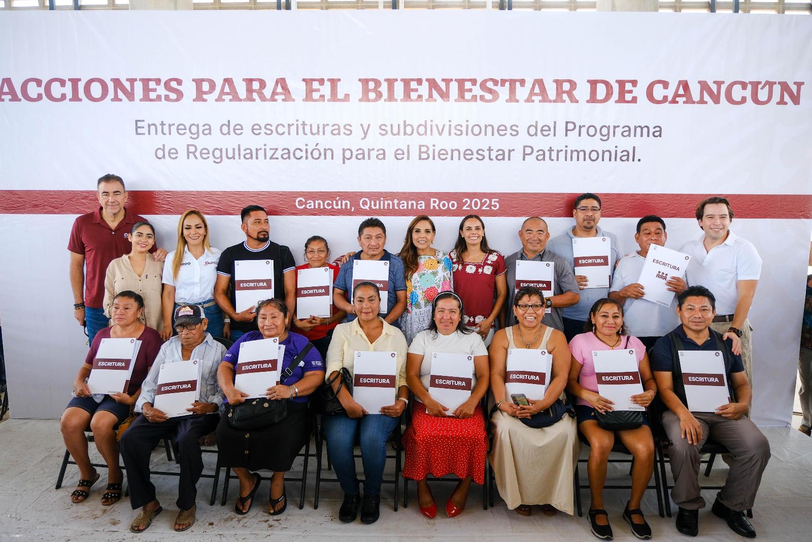 Entrega Mara Lezama 303 títulos de propiedad