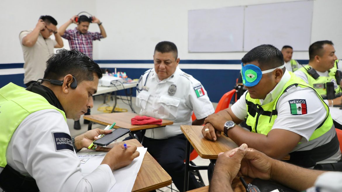DIF Playa del Carmen fortalece la inclusión con capacitación a agentes de tránsito