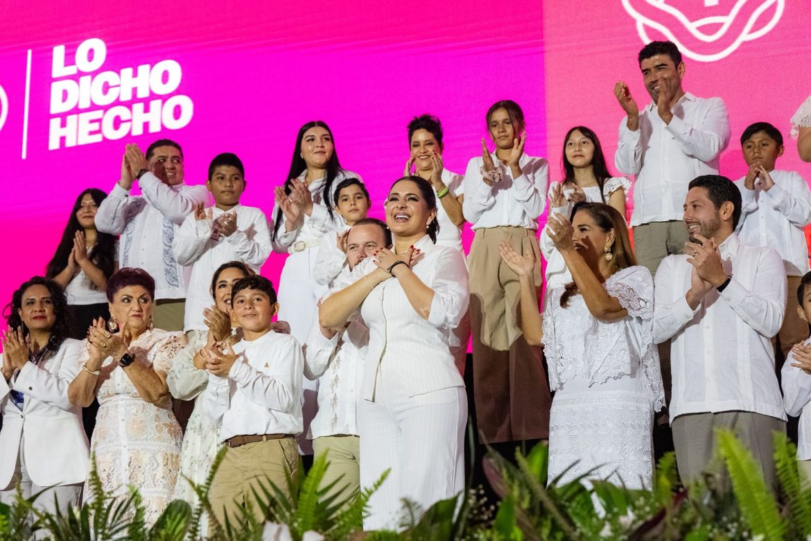 Estefanía Mercado da su primer informe de gobierno