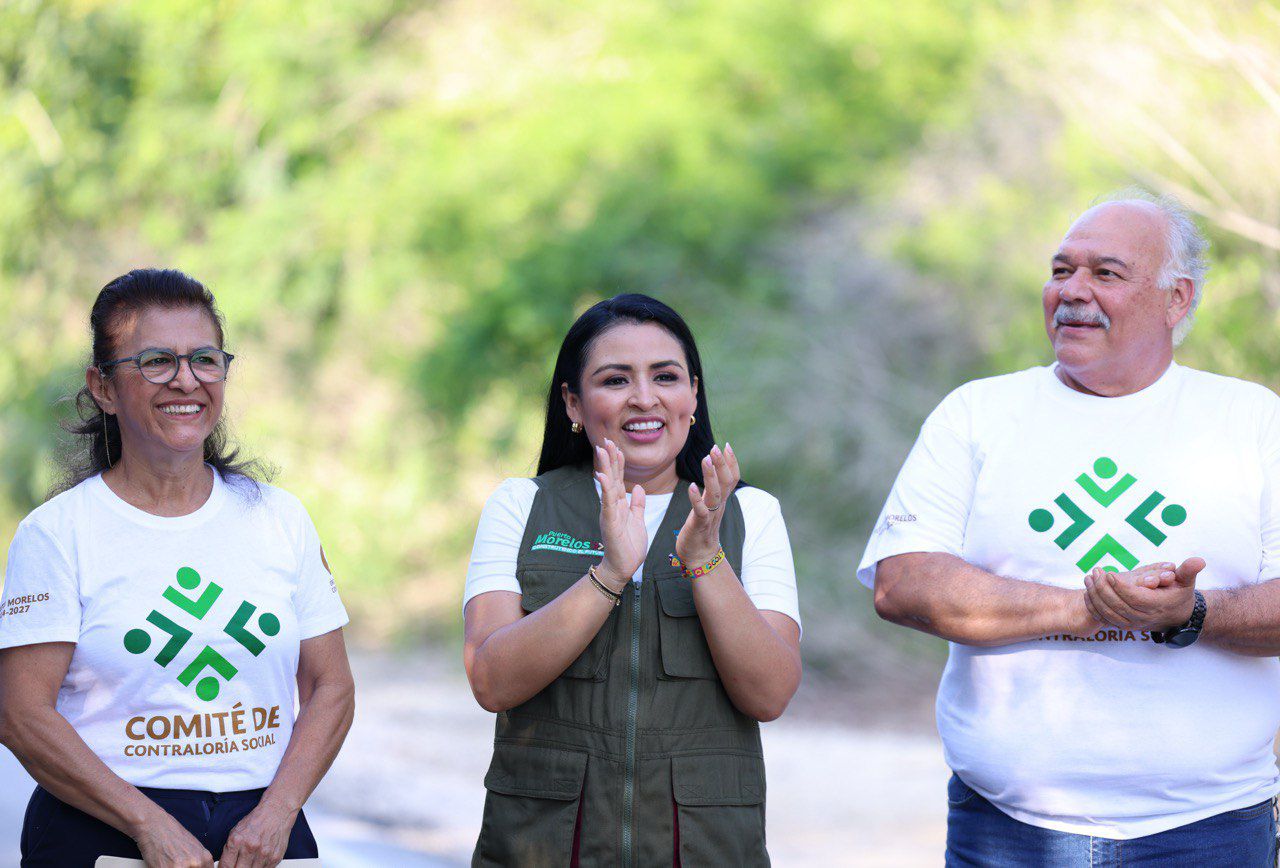 Cumple Blanca Merari a familias de la zona urbana, entrega obra de pavimentación de la calle 5 sur